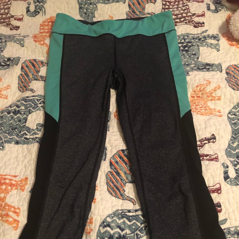GAP workout leggings